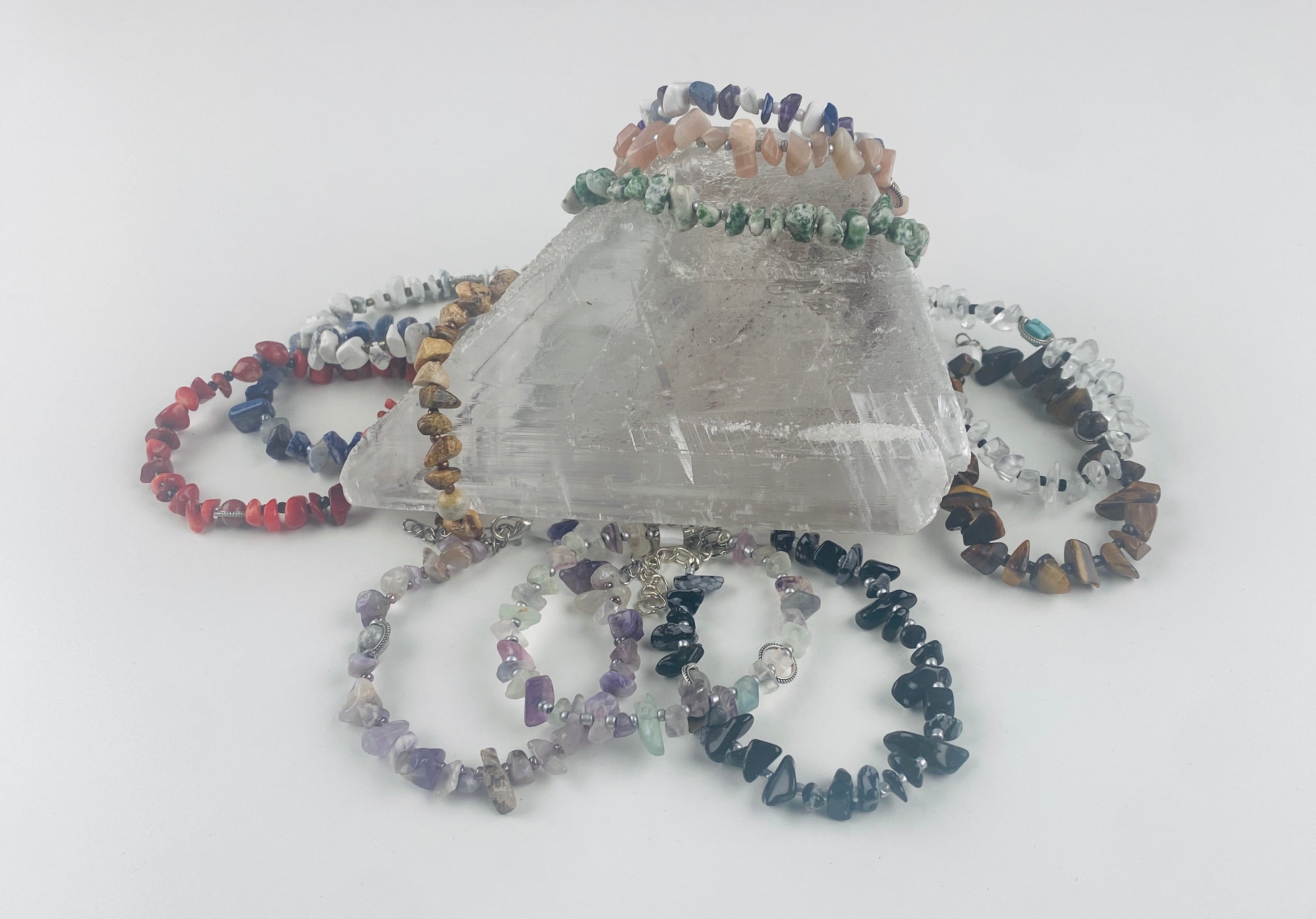 Mystery Chip Bracelet - Showcase Stone